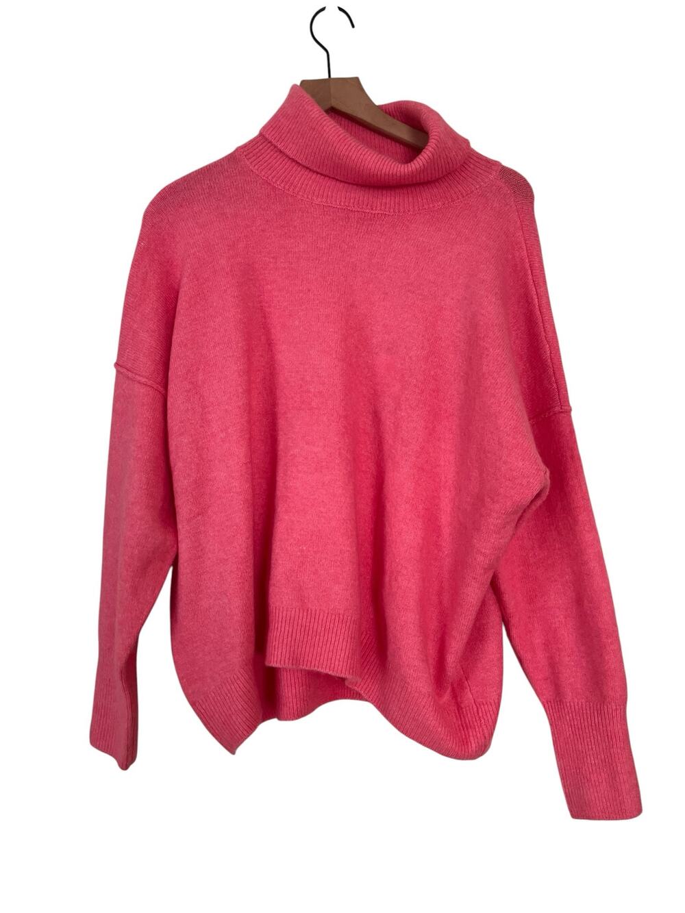 Vince Camuto Womens Long Sleeve Pop Pink Turtleneck Sweater Size Large NWT